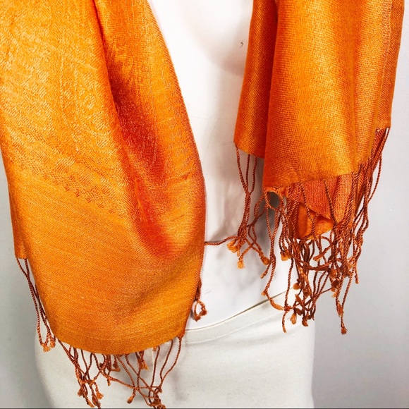 NEW 70% Pashmina & 30% Silk Scarf - Picture 9 of 9